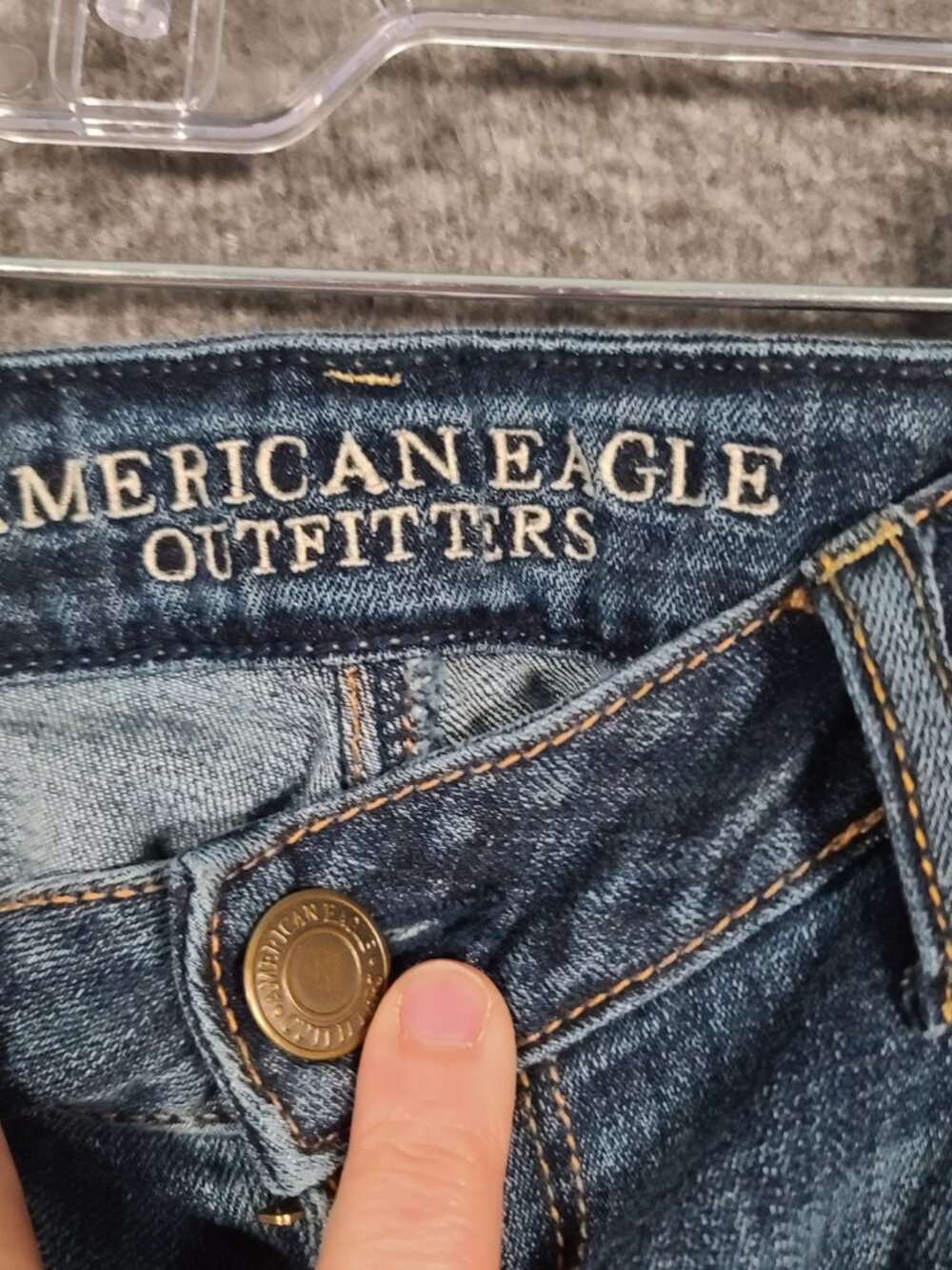 American Eagle Outfitters Women’s Size 12 Skinny Stretch Regular Jeans - Picture 6 of 14